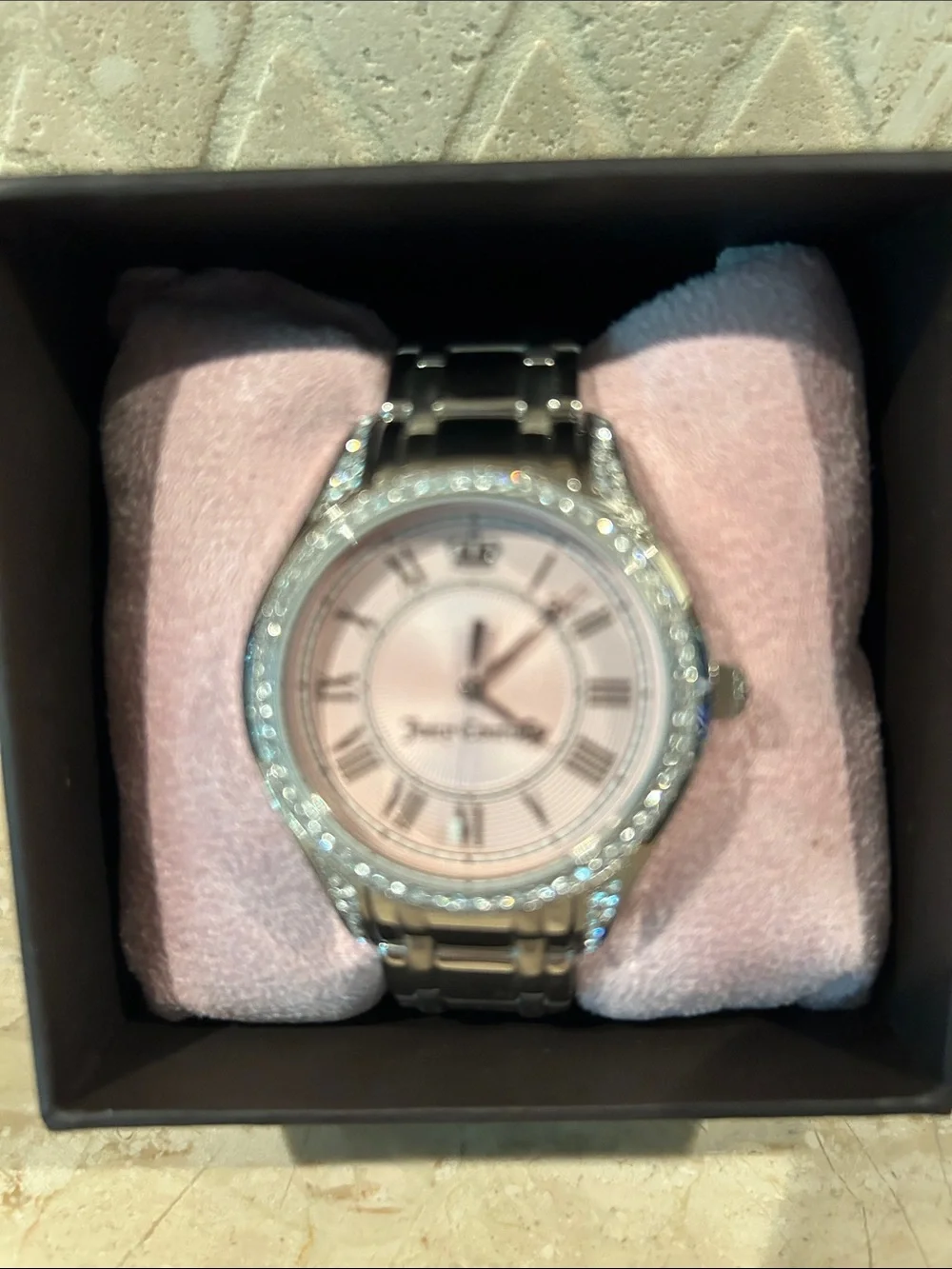 NWT Juicy Couture Silver Chain Link Watch with Mother of Pearl Pink Dial